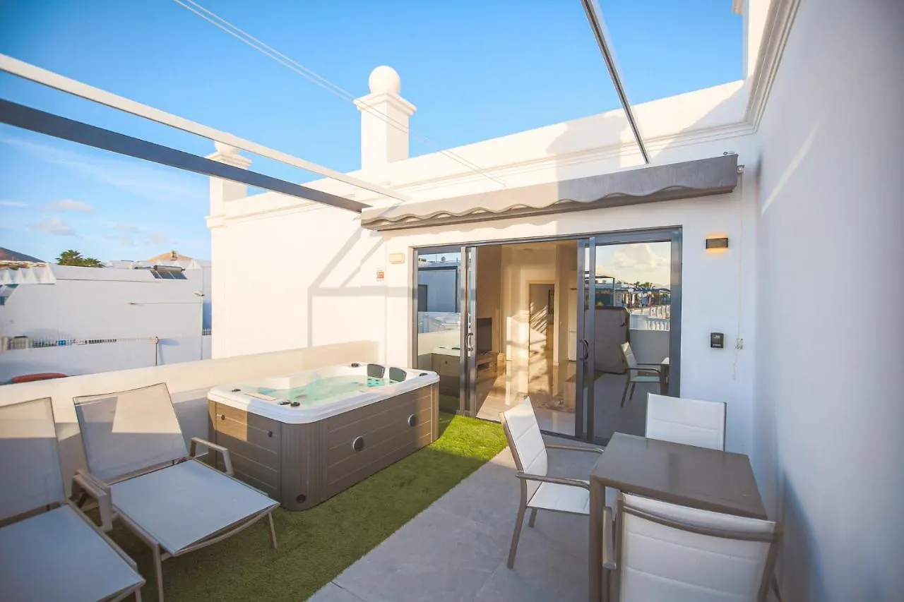 Atlantico Plaza 1A - 3 Beds - 2 Baths Lejlighed Puerto del Carmen